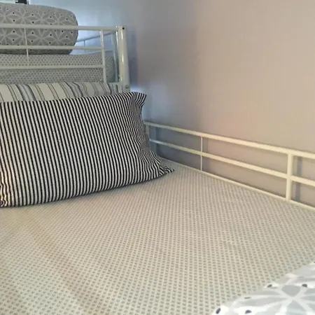 Just For Sleep: Evening With Host Check-in Homestay